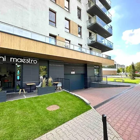 Wola Sowinskiego - Salon, Sypialnia, Balkon, Parking Varšava